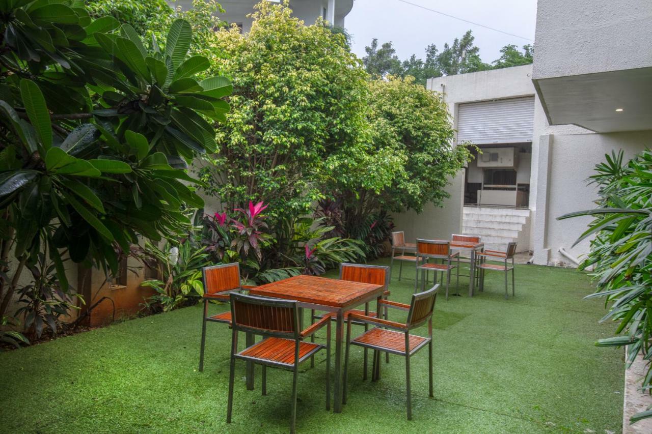 Hotel Mint Montvert, Baner Pune Exterior foto